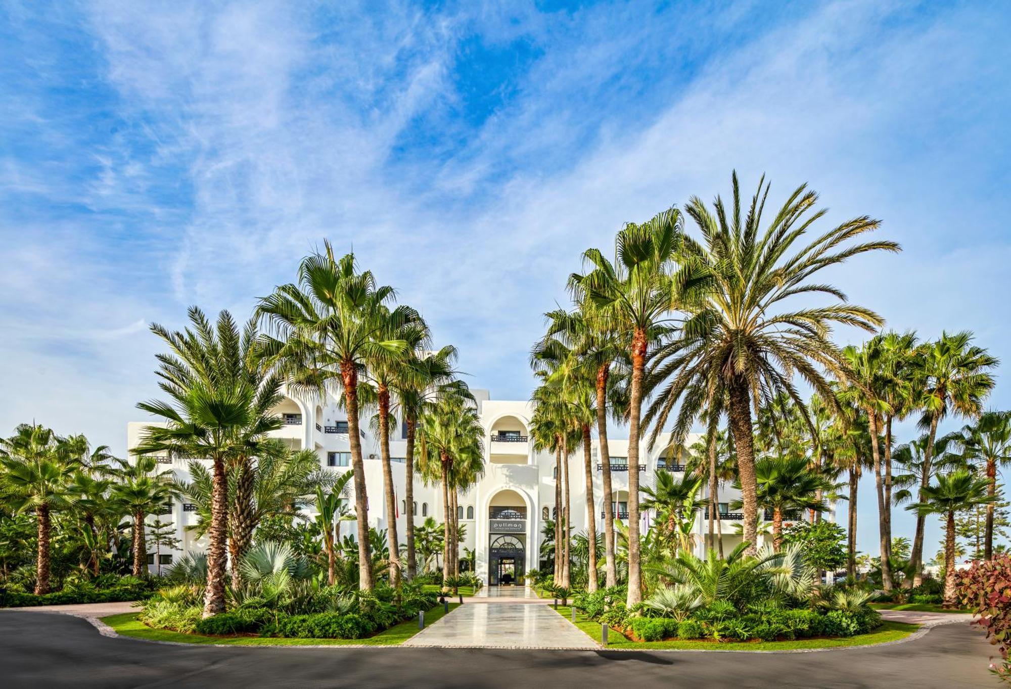 풀만 마자간 로얄 골프 앤 스파 호텔 엘자디다 외부 사진 The Royal Mirage Hotel