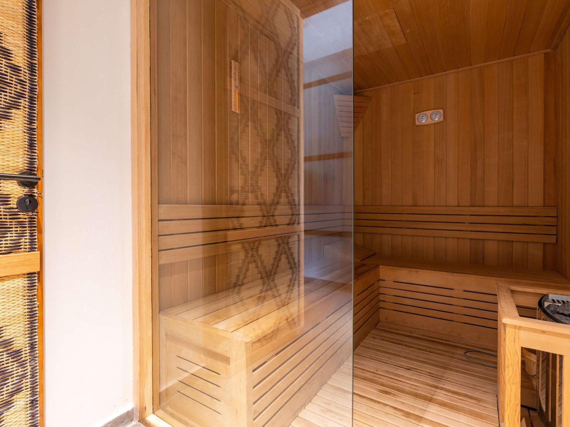 풀만 마자간 로얄 골프 앤 스파 호텔 엘자디다 외부 사진 A Finnish sauna